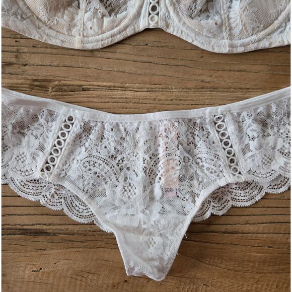 Victoria's Secret Dream Angels Pushup without Padding Bra Thong Set sz 36C/S New - Picture 2 of 7